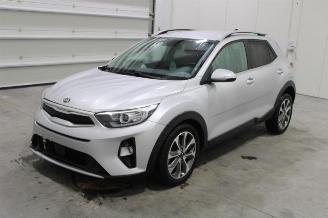 Vaurioauto  passenger cars Kia Stonic  2020/11