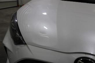 Mazda 2  picture 9