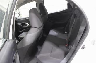 Mazda 2  picture 13