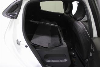 Renault Clio  picture 9