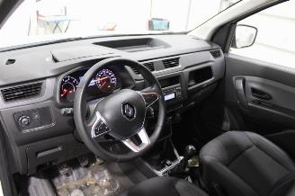 Renault Express  picture 10