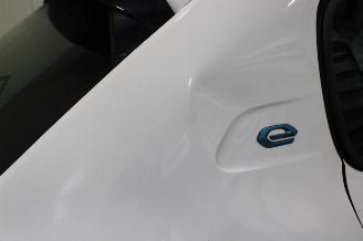 Peugeot e-208  picture 6