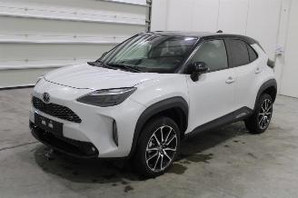 Schadeauto Toyota Yaris Cross  2023/8