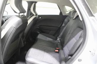 Renault Captur  picture 11