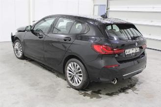 BMW 1-serie 118 picture 4