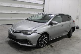 Schadeauto Toyota Auris  2016/12