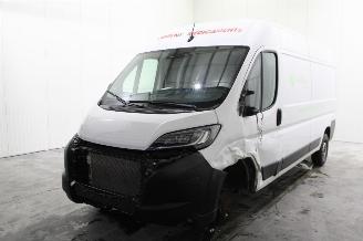 uszkodzony samochody osobowe Peugeot Boxer  2024/10