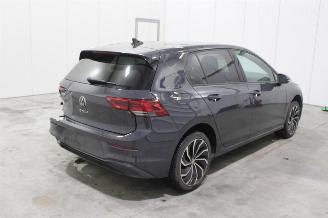 Volkswagen Golf  picture 3