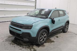 Coche siniestrado Jeep Avenger  