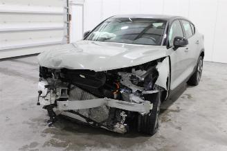 uszkodzony samochody osobowe Volvo EC40  2025/1