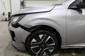 Peugeot 208  picture 5