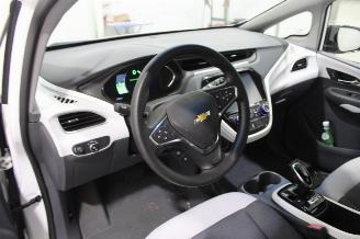 Chevrolet Bolt  picture 7