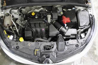 Renault Clio  picture 14