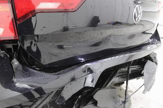 Volkswagen T-Roc  picture 7