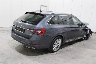 Skoda Superb  picture 3