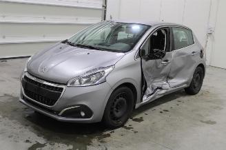 Voiture accidenté Peugeot 208  2018/10