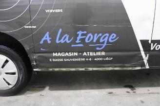 Volkswagen Transporter T6 picture 8