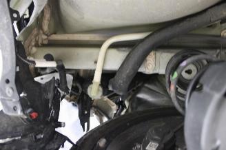 Peugeot 208  picture 18