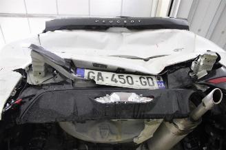 Peugeot 208  picture 23