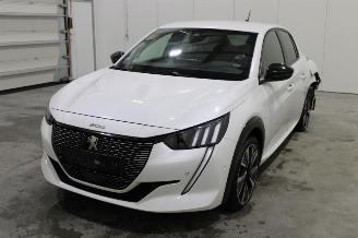 skadebil auto Peugeot 208  2021/6