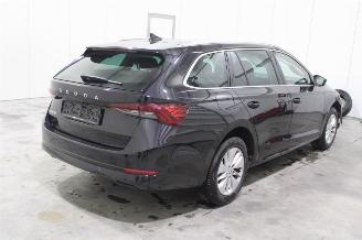 Skoda Octavia  picture 3