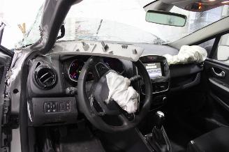 Renault Clio  picture 8