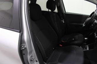 Renault Captur  picture 12