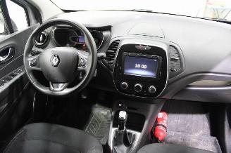 Renault Captur  picture 13