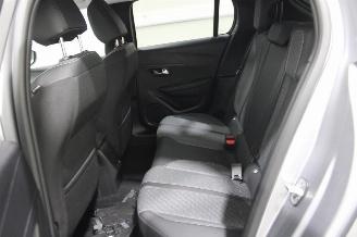 Peugeot 208  picture 10
