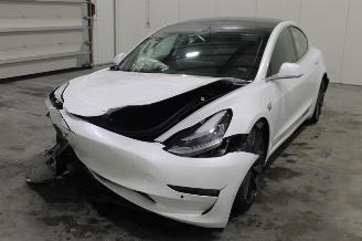škoda osobní automobily Tesla Model 3  2020/3