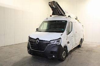 disassembly passenger cars Renault Master  2022/1