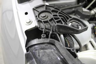 Peugeot e-208  picture 24