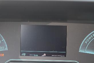 Peugeot e-208  picture 13