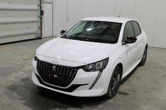 Auto incidentate Peugeot 208  2022/3