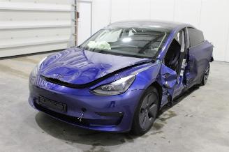 Voiture accidenté Tesla Model 3  2021/12