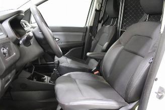 Renault Express  picture 11