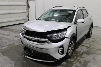 Damaged car Kia Stonic  2023/9