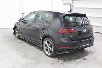 Volkswagen Golf  picture 4