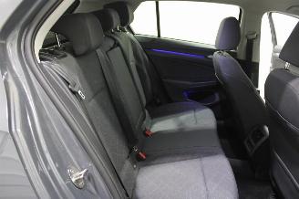 Volkswagen Golf  picture 10