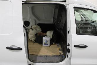Renault Express  picture 18
