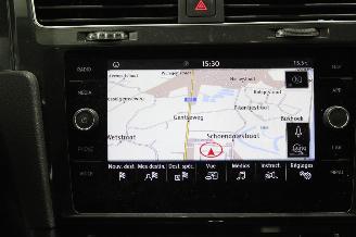 Volkswagen Golf  picture 14