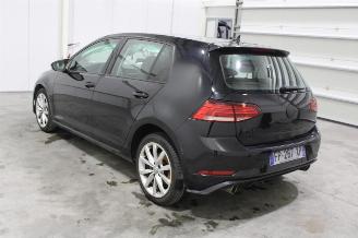 Volkswagen Golf  picture 4
