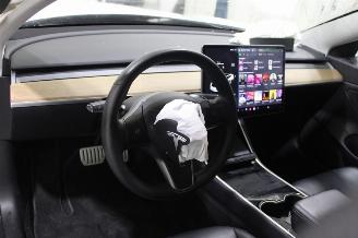 Tesla Model 3  picture 11