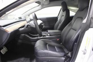 Tesla Model 3  picture 12