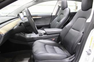 Tesla Model 3  picture 11