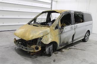 rozbiórka samochody osobowe Mercedes EQV  2025/5