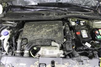 Peugeot 208  picture 12