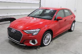 Schadeauto Audi A3  2023/10