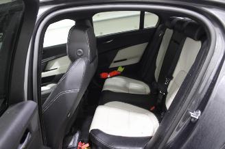 Jaguar XE  picture 11