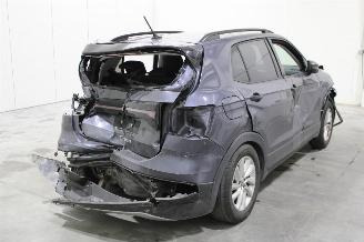 Volkswagen T-Cross  picture 3